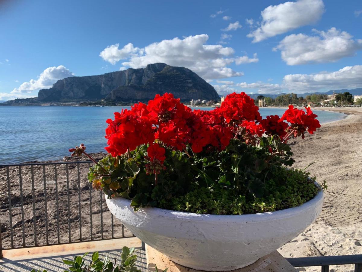Mondello Beach Luxury Apartments Palermo Exterior photo